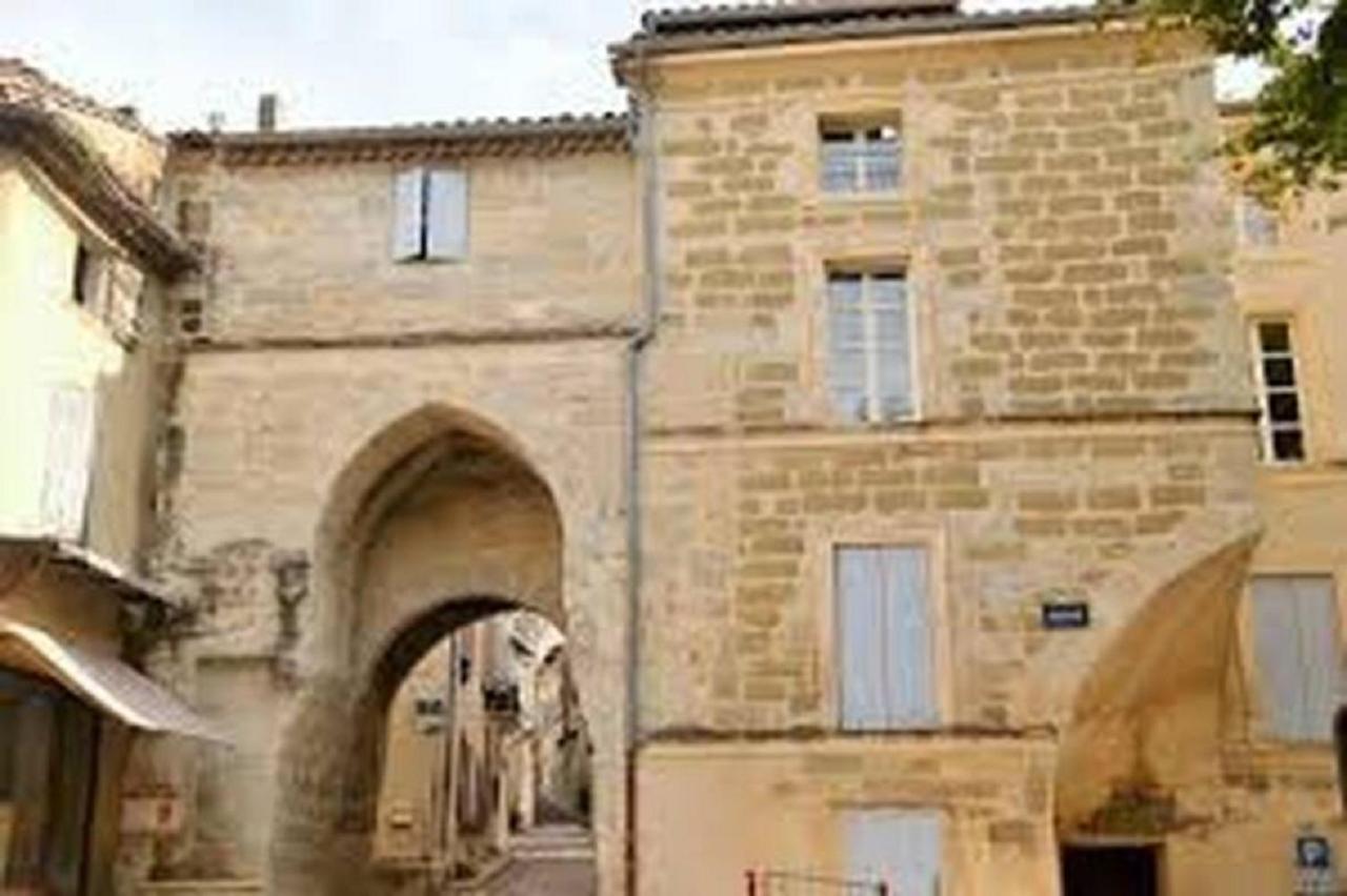 Holiday home Le Petit Mas En Provence Avec Piscine Barbentane